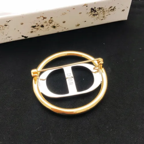 Replica Christian Dior Brooches For Women #1447866 $25.00 USD for Wholesale