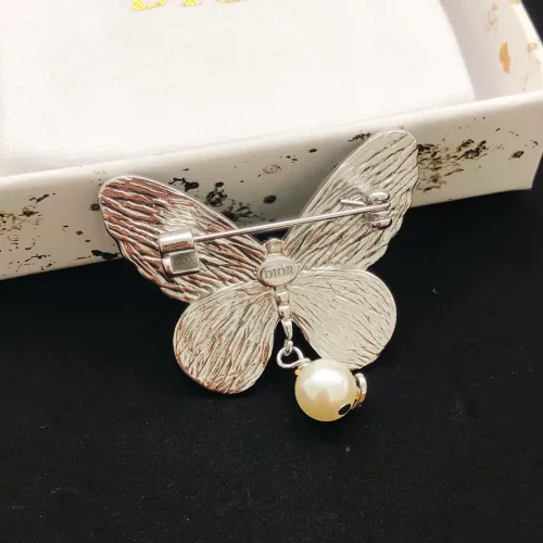 Replica Christian Dior Brooches For Women #1447873 $27.00 USD for Wholesale