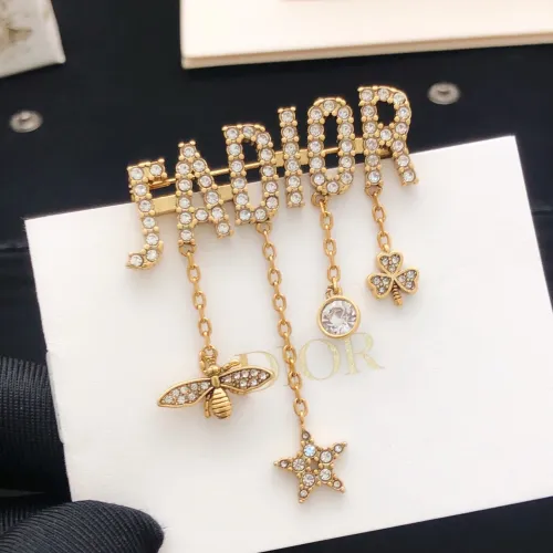 Replica Christian Dior Brooches For Women #1447875 $27.00 USD for Wholesale