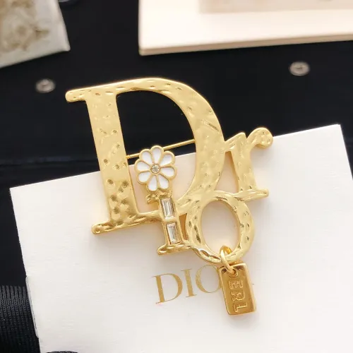 Replica Christian Dior Brooches For Women #1447882 $27.00 USD for Wholesale