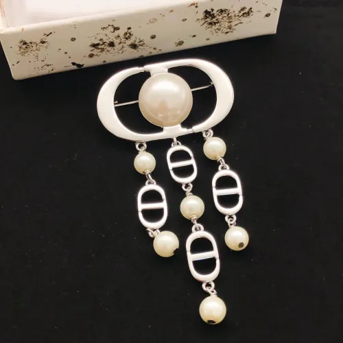 Replica Christian Dior Brooches For Women #1447884 $29.00 USD for Wholesale