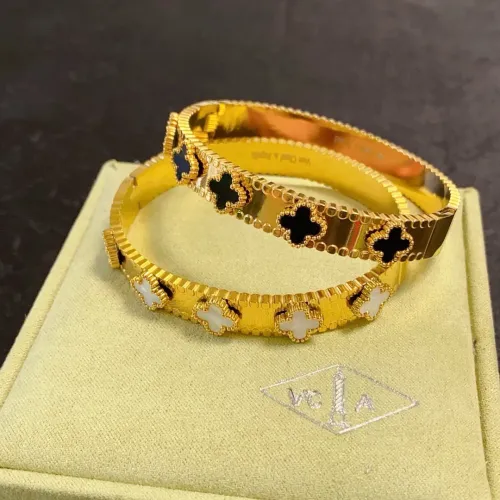 Replica Van Cleef & Arpels Bracelets For Women #1449425 $32.00 USD for Wholesale