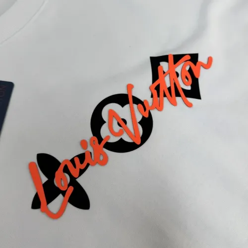 Replica Louis Vuitton LV T-Shirts Short Sleeved For Men #1449890 $40.00 USD for Wholesale