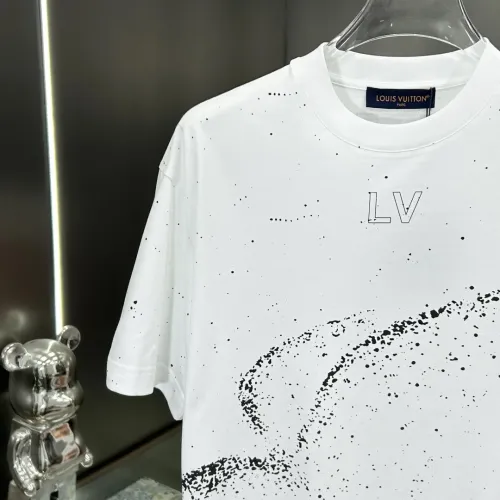Replica Louis Vuitton LV T-Shirts Short Sleeved For Men #1450457 $82.00 USD for Wholesale