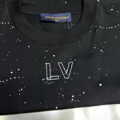 Replica Louis Vuitton LV T-Shirts Short Sleeved For Men #1450458 $82.00 USD for Wholesale