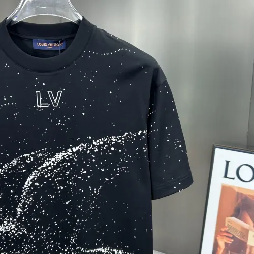 Replica Louis Vuitton LV T-Shirts Short Sleeved For Men #1450458 $82.00 USD for Wholesale