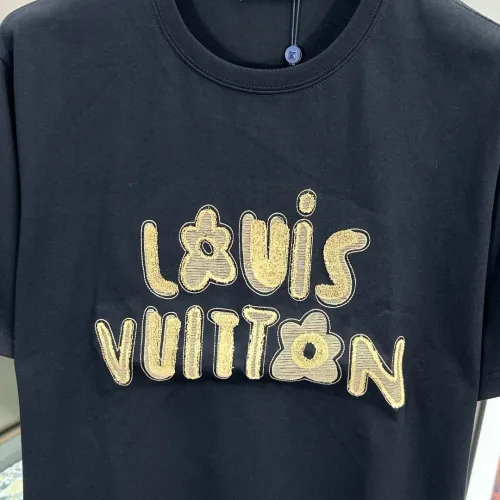 Replica Louis Vuitton LV T-Shirts Short Sleeved For Men #1450479 $56.00 USD for Wholesale