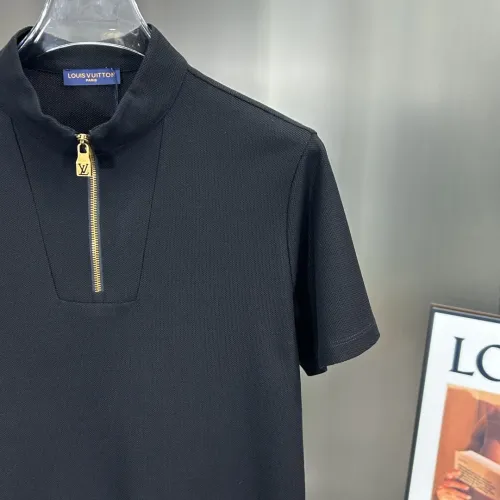 Replica Louis Vuitton LV T-Shirts Short Sleeved For Men #1450566 $82.00 USD for Wholesale
