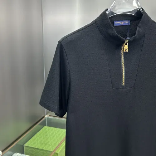 Replica Louis Vuitton LV T-Shirts Short Sleeved For Men #1450566 $82.00 USD for Wholesale