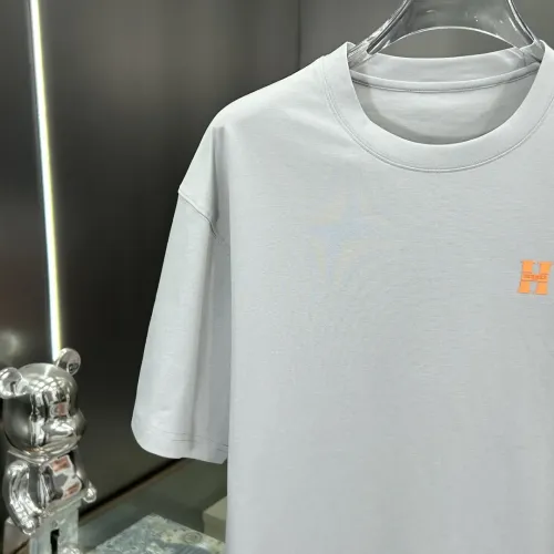 Replica Hermes T-Shirts Short Sleeved For Men #1450587 $56.00 USD for Wholesale