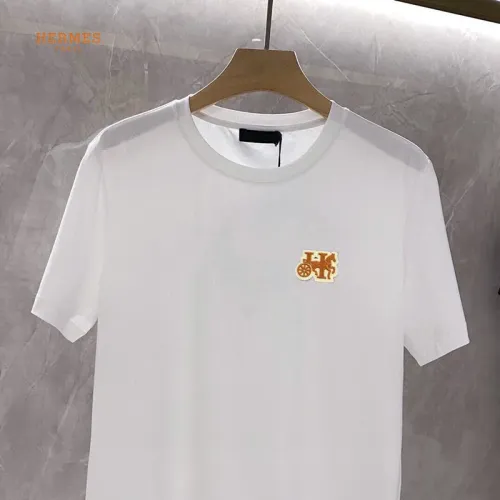 Replica Hermes T-Shirts Short Sleeved For Unisex #1451811 $25.00 USD for Wholesale