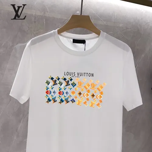 Replica Louis Vuitton LV T-Shirts Short Sleeved For Unisex #1451821 $25.00 USD for Wholesale