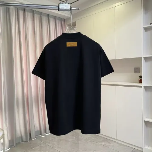 Replica Louis Vuitton LV T-Shirts Short Sleeved For Unisex #1452788 $45.00 USD for Wholesale