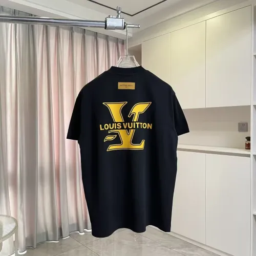 Replica Louis Vuitton LV T-Shirts Short Sleeved For Unisex #1452792 $45.00 USD for Wholesale