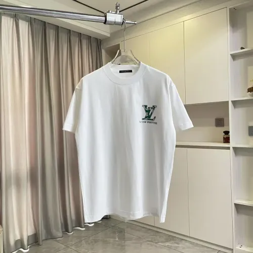 Replica Louis Vuitton LV T-Shirts Short Sleeved For Unisex #1452796 $45.00 USD for Wholesale