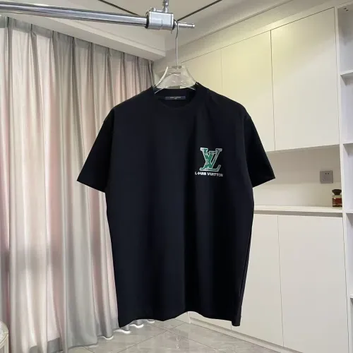 Replica Louis Vuitton LV T-Shirts Short Sleeved For Unisex #1452799 $45.00 USD for Wholesale