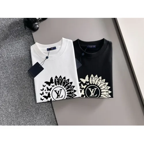 Replica Louis Vuitton LV T-Shirts Short Sleeved For Men #1452802 $42.00 USD for Wholesale