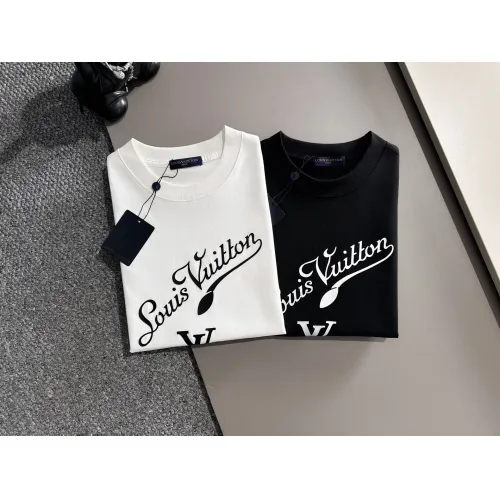 Replica Louis Vuitton LV T-Shirts Short Sleeved For Men #1452804 $42.00 USD for Wholesale