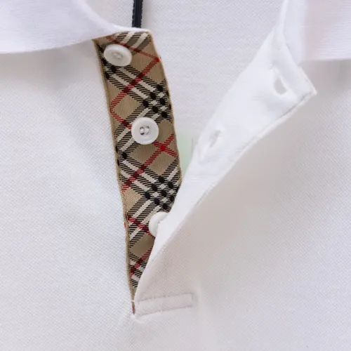 Replica Burberry T-Shirts Short Sleeved For Men #1452896 $45.00 USD for Wholesale