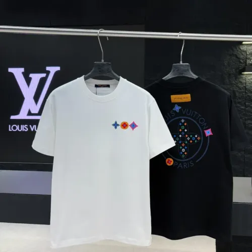 Replica Louis Vuitton LV T-Shirts Short Sleeved For Unisex #1453000 $40.00 USD for Wholesale