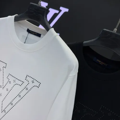 Replica Louis Vuitton LV T-Shirts Short Sleeved For Unisex #1453003 $40.00 USD for Wholesale