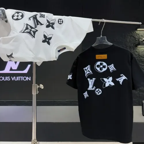 Replica Louis Vuitton LV T-Shirts Short Sleeved For Unisex #1453011 $40.00 USD for Wholesale