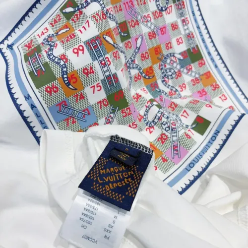 Replica Louis Vuitton LV T-Shirts Short Sleeved For Unisex #1453016 $40.00 USD for Wholesale