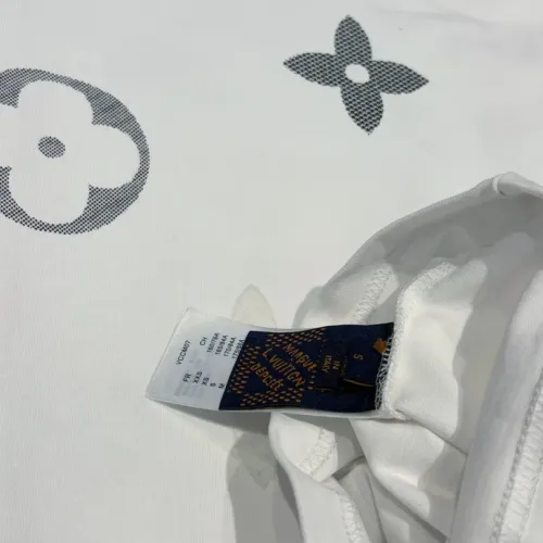 Replica Louis Vuitton LV T-Shirts Short Sleeved For Unisex #1453017 $40.00 USD for Wholesale