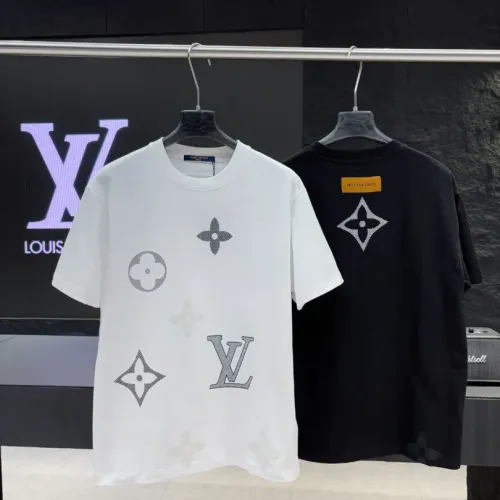 Replica Louis Vuitton LV T-Shirts Short Sleeved For Unisex #1453018 $40.00 USD for Wholesale