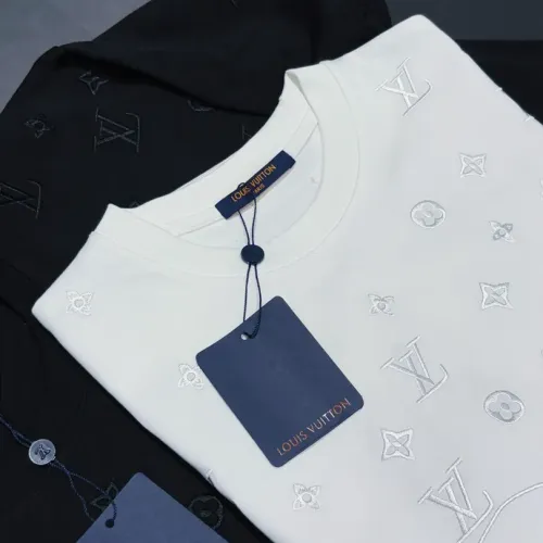 Replica Louis Vuitton LV T-Shirts Short Sleeved For Unisex #1453019 $40.00 USD for Wholesale