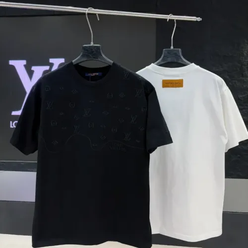 Replica Louis Vuitton LV T-Shirts Short Sleeved For Unisex #1453020 $40.00 USD for Wholesale