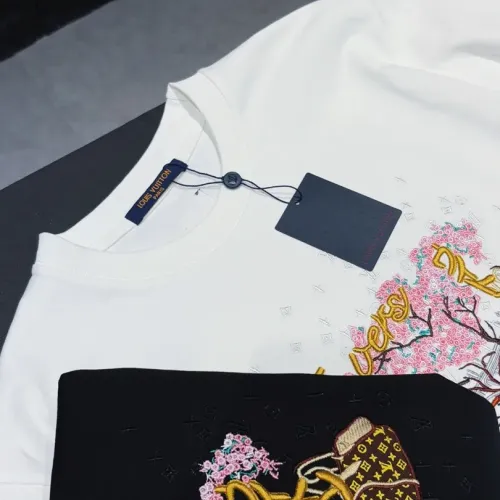Replica Louis Vuitton LV T-Shirts Short Sleeved For Unisex #1453021 $40.00 USD for Wholesale
