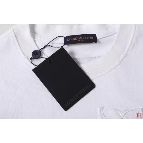 Replica Louis Vuitton LV T-Shirts Short Sleeved For Unisex #1453027 $42.00 USD for Wholesale