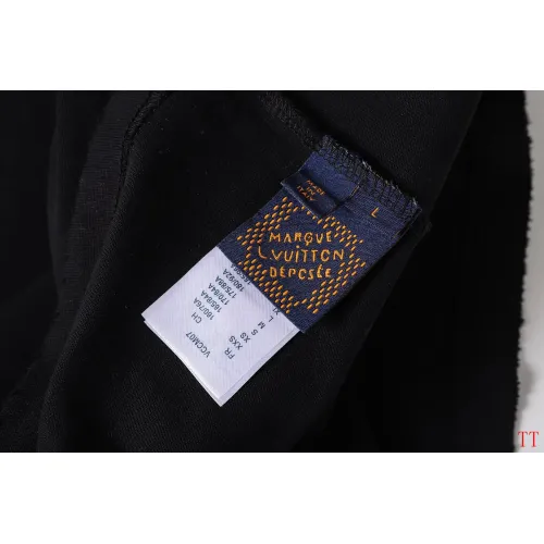 Replica Louis Vuitton LV T-Shirts Short Sleeved For Unisex #1453028 $42.00 USD for Wholesale