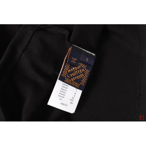 Replica Louis Vuitton LV T-Shirts Short Sleeved For Unisex #1453030 $40.00 USD for Wholesale
