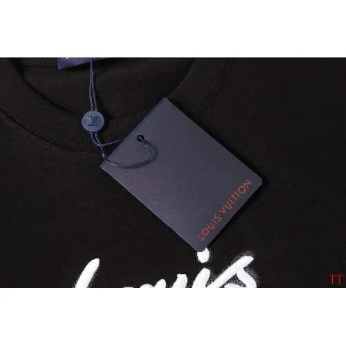 Replica Louis Vuitton LV T-Shirts Short Sleeved For Unisex #1453030 $40.00 USD for Wholesale