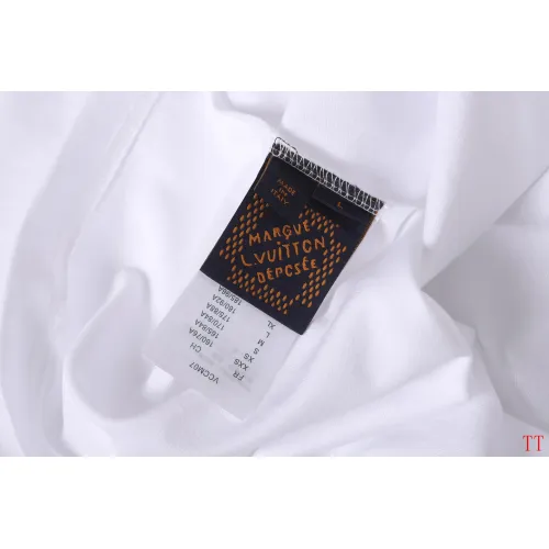 Replica Louis Vuitton LV T-Shirts Short Sleeved For Unisex #1453031 $40.00 USD for Wholesale