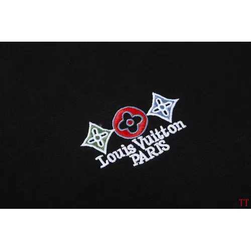 Replica Louis Vuitton LV T-Shirts Short Sleeved For Unisex #1453039 $42.00 USD for Wholesale