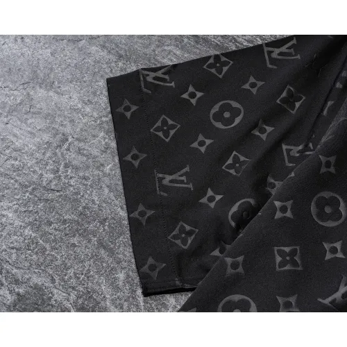 Replica Louis Vuitton LV Shirts Short Sleeved For Men #1453103 $39.00 USD for Wholesale
