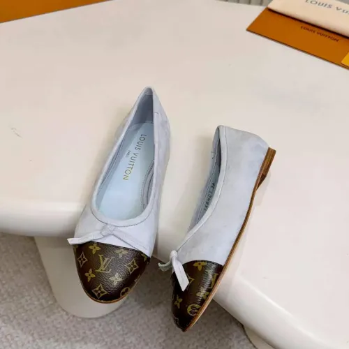 Replica Louis Vuitton Flat Shoes For Women #1453333 $102.00 USD for Wholesale