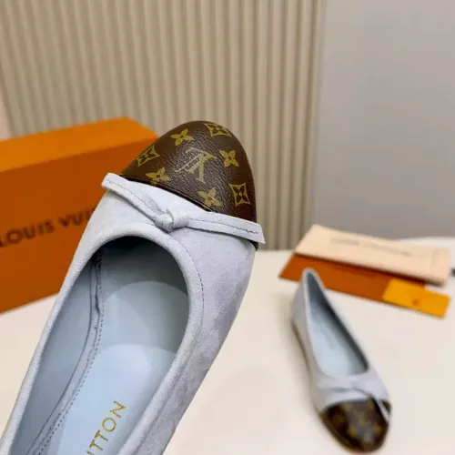 Replica Louis Vuitton Flat Shoes For Women #1453333 $102.00 USD for Wholesale