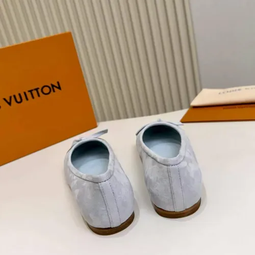 Replica Louis Vuitton Flat Shoes For Women #1453333 $102.00 USD for Wholesale