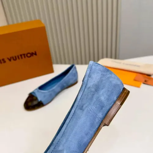 Replica Louis Vuitton Flat Shoes For Women #1453334 $102.00 USD for Wholesale