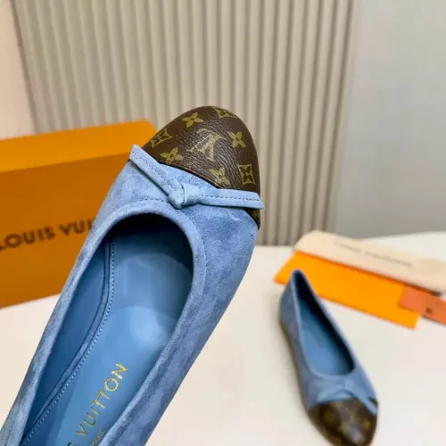 Replica Louis Vuitton Flat Shoes For Women #1453334 $102.00 USD for Wholesale