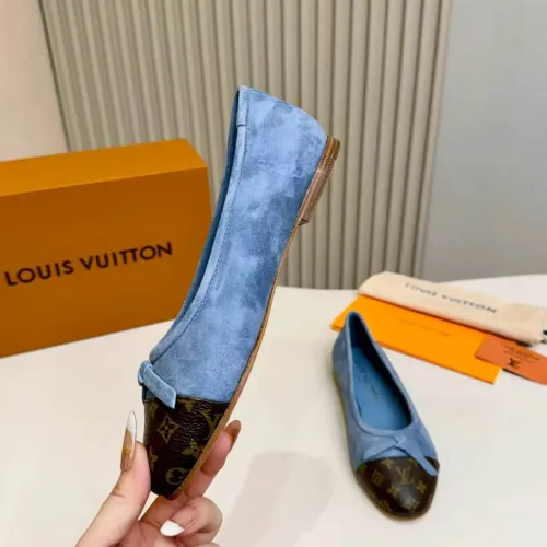Replica Louis Vuitton Flat Shoes For Women #1453334 $102.00 USD for Wholesale