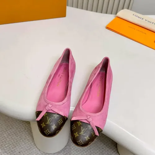 Replica Louis Vuitton Flat Shoes For Women #1453335 $102.00 USD for Wholesale