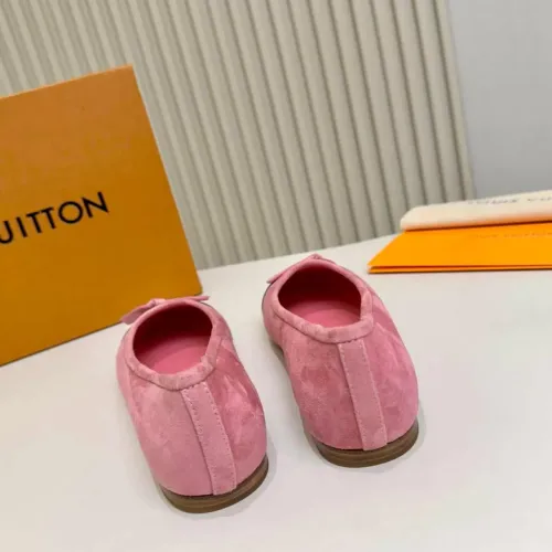 Replica Louis Vuitton Flat Shoes For Women #1453335 $102.00 USD for Wholesale