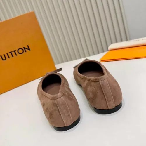 Replica Louis Vuitton Flat Shoes For Women #1453336 $102.00 USD for Wholesale