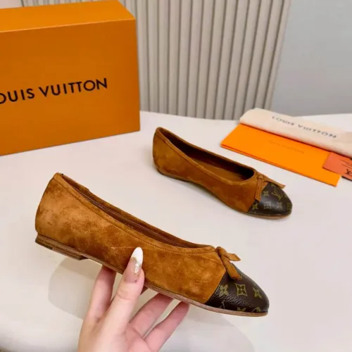 Replica Louis Vuitton Flat Shoes For Women #1453337 $102.00 USD for Wholesale