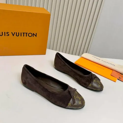 Replica Louis Vuitton Flat Shoes For Women #1453338 $102.00 USD for Wholesale